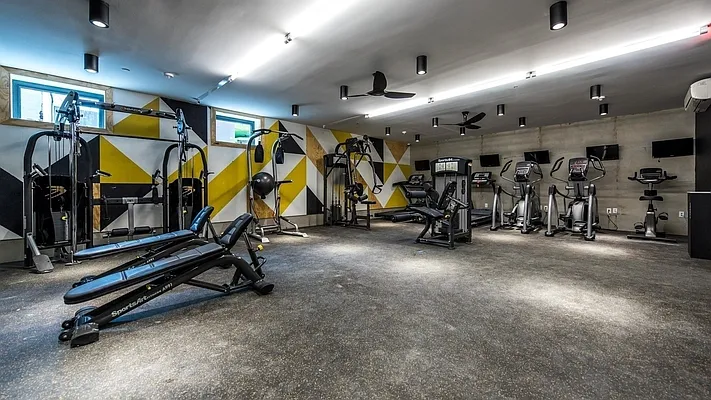 Rented by Nooklyn NYC LLC | media 16