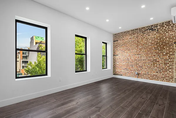 Rented by Compass | media 2