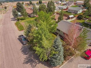 920 Excelsior Ln, Challis, ID 83226
