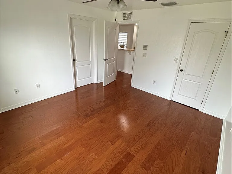 2020 NW 16th Ter — Photo 6