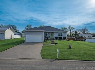 412 W Champain St, Eldon, MO 65026