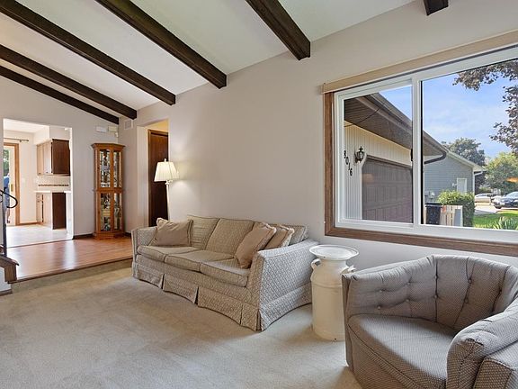 4th image of 8016 Idaho Cir N