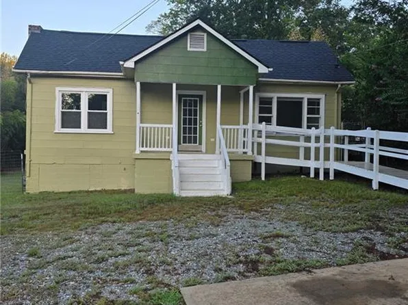 1705 Auburn Rd, Phenix City, AL 36870