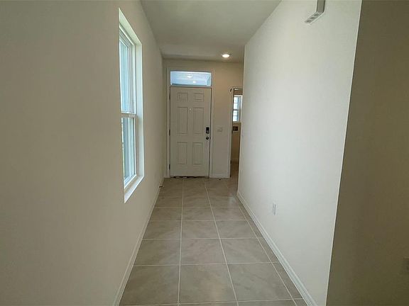 2nd image of 1244 Cascades Ave