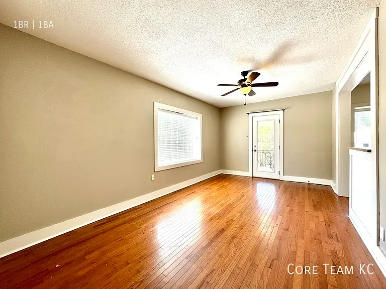 4328 Roanoke Pkwy #306 — Photo 7