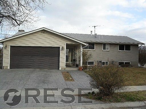 1st image of 4493 S Larch Way