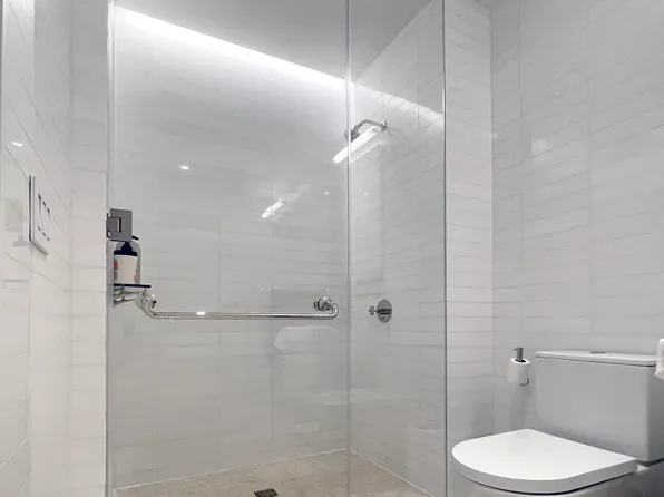 1289 Lexington Avenue image 16 of 36