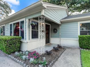 1718 Gardenia Dr, Houston, TX 77018