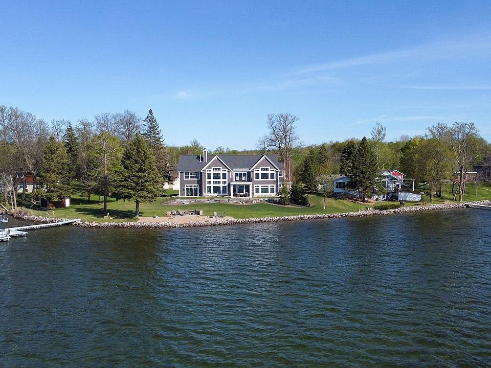 1st image of 298 Shorewood Dr