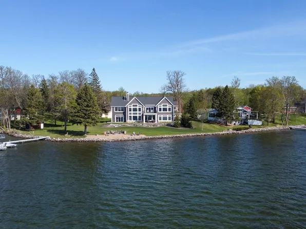 298 Shorewood Dr, Detroit Lakes, MN 56501