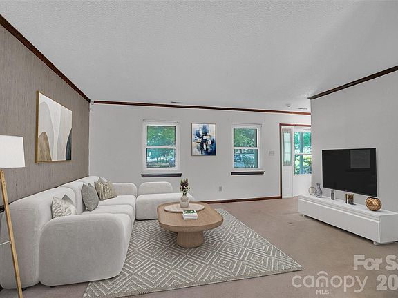 3rd image of 900 Highland Mist Ln