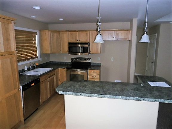 3rd image of 7427 Cider Dr