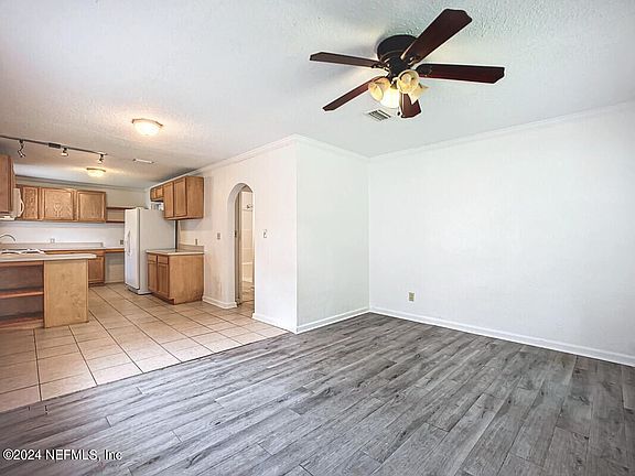 3rd image of 1179 RANDOLPH Street