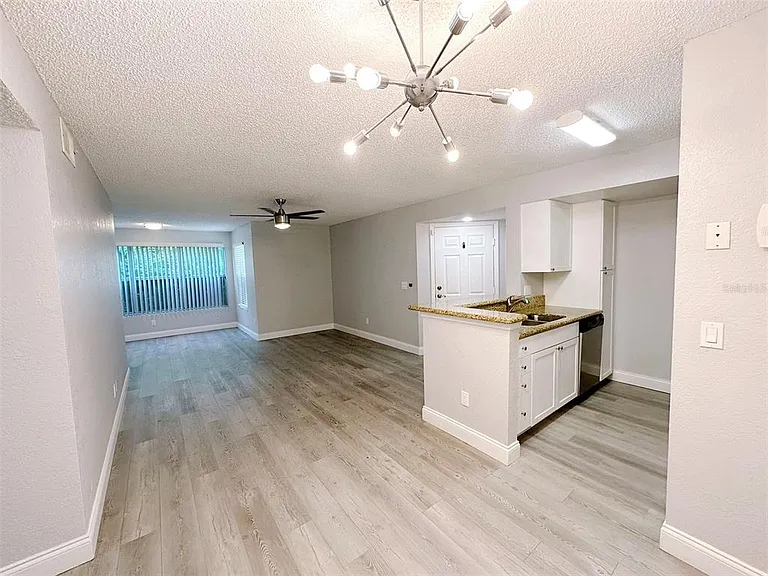 5124 Conroy Rd #12 — Photo 31