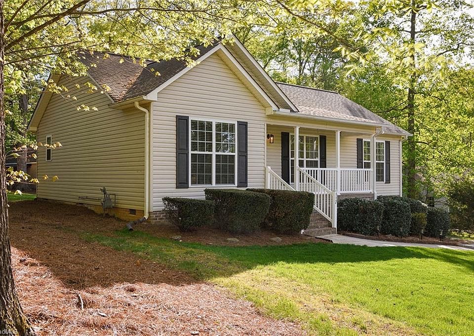 1st image of 117 Forest Dr