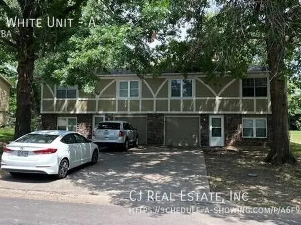 1707 NE White Dr APT A, Lees Summit, MO 64086