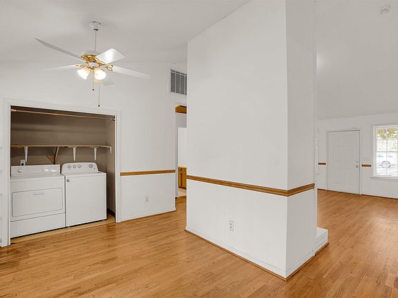 3rd image of 324 Westridge Rd