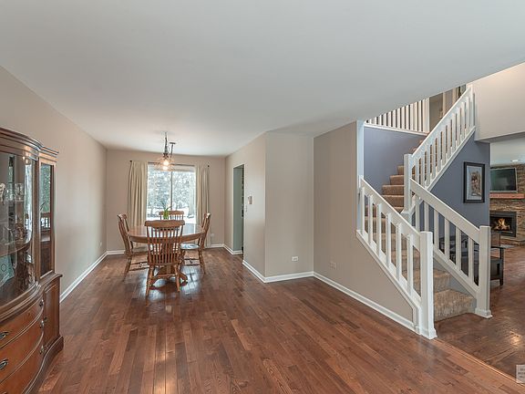 5th image of 1574 Karen Ct