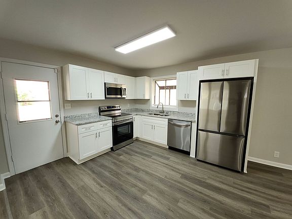 2nd image of 5370 Longmeadow Ln