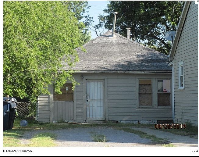 2nd image of 429 NW 90th St