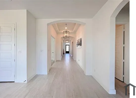 2524 Lafayette Dr — Photo 10