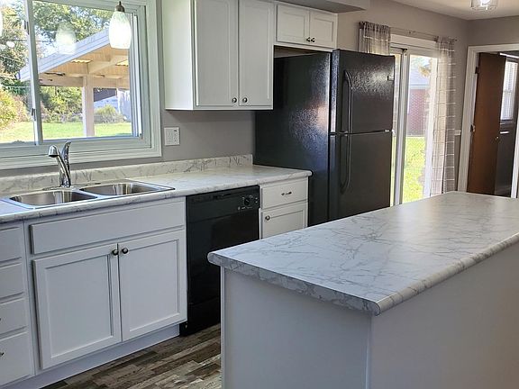 4th image of 6900 S Hibiscus Dr