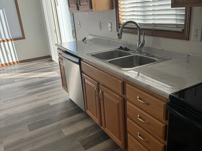 Boulder Ridge Apartments and Townhomes — Photo 30