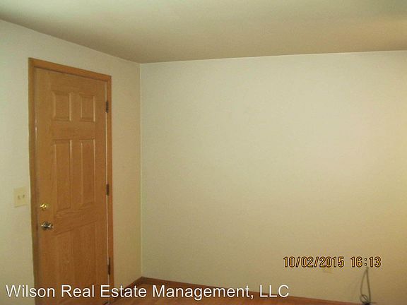 3rd image of 804 1/2 W Cherry Ave