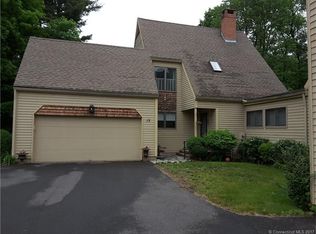 15 Dogwood Ct, Granby, CT 06035