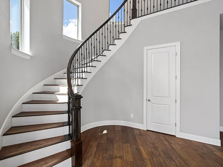 1614 Cedar Bend Dr — Photo 7