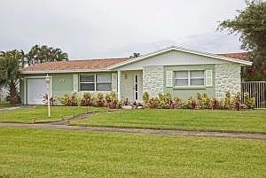 1st image of 2260 Edgewater Dr