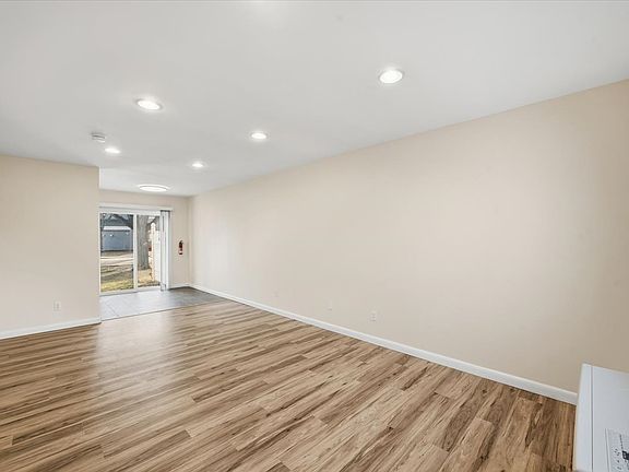 4th image of G3 Grandview Dr #G3