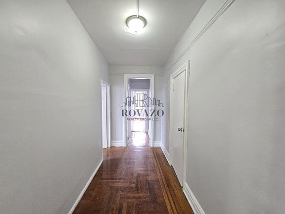 3rd image of 160 Ellis Ave APT 301