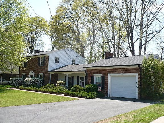 3rd image of 619 Tamworth Dr