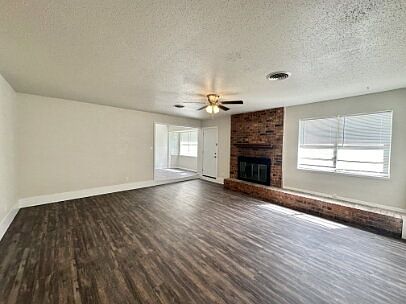 4th image of 1509 Elkhart Ave