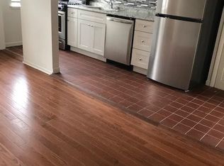 2049 Chestnut St APT 5, Philadelphia, PA 19103