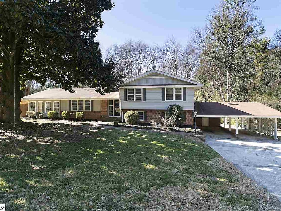 1st image of 23 Selwyn Dr