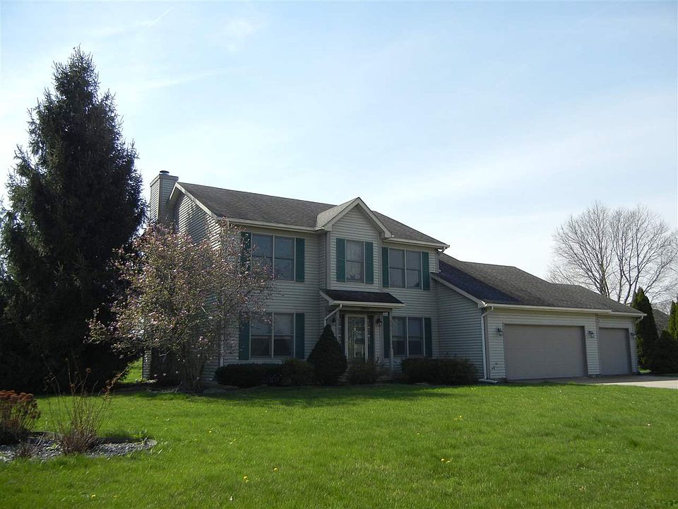 1st image of 3823 Pershing Dr