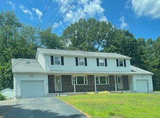 12 Clare Ln, Salem, NH 03079