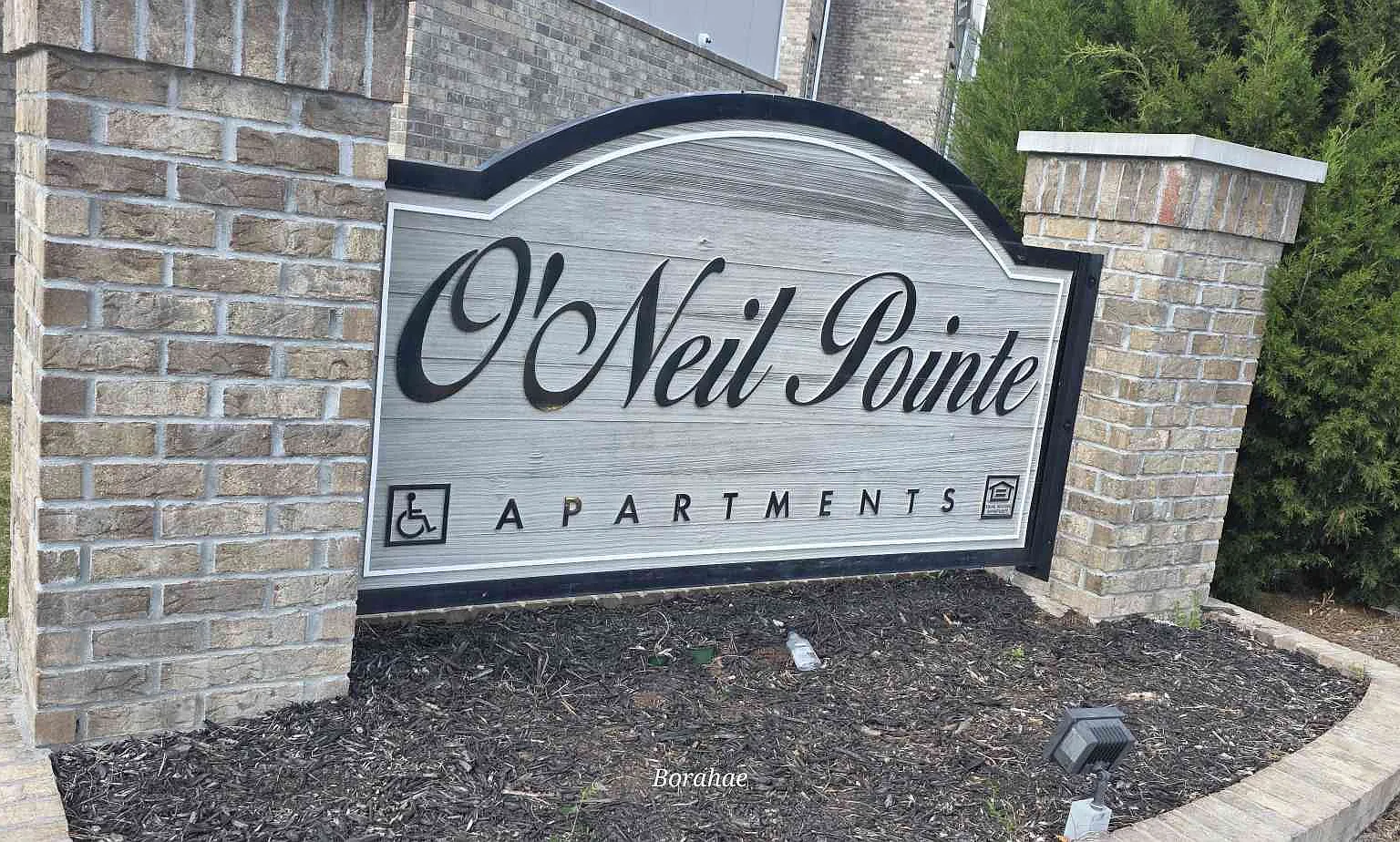 Oneil Pointe — Photo 1