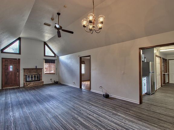 5th image of 3357 Wood Hill Dr