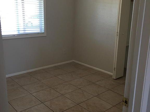 5th image of 3730 E Paradise Ln