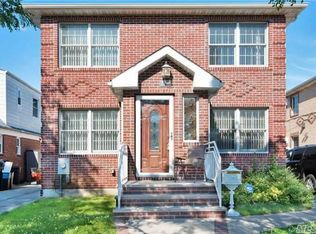 7711 252nd St, Jamaica, NY 11426