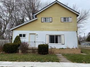 229 E 3rd St, Perry, MI 48872