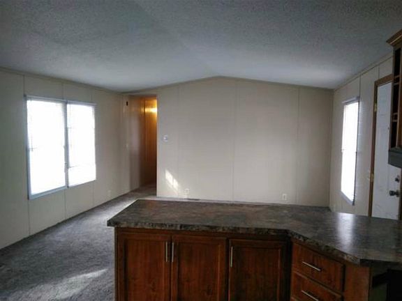 3rd image of 210 Cherry St Trlr 3