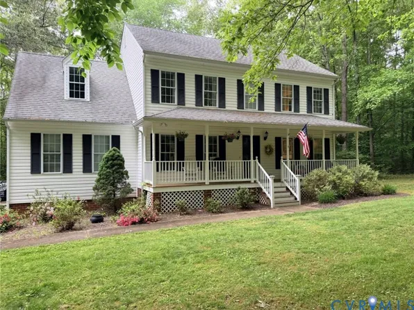 2364 Graceland Dr, Powhatan, VA 23139