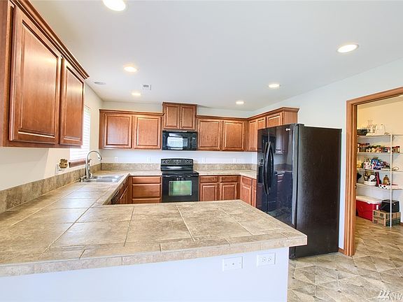 5th image of 18827 110th Avenue Ct E