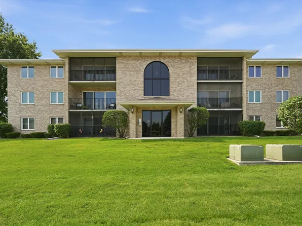4910 134th Ct APT 101, Crestwood, IL 60418