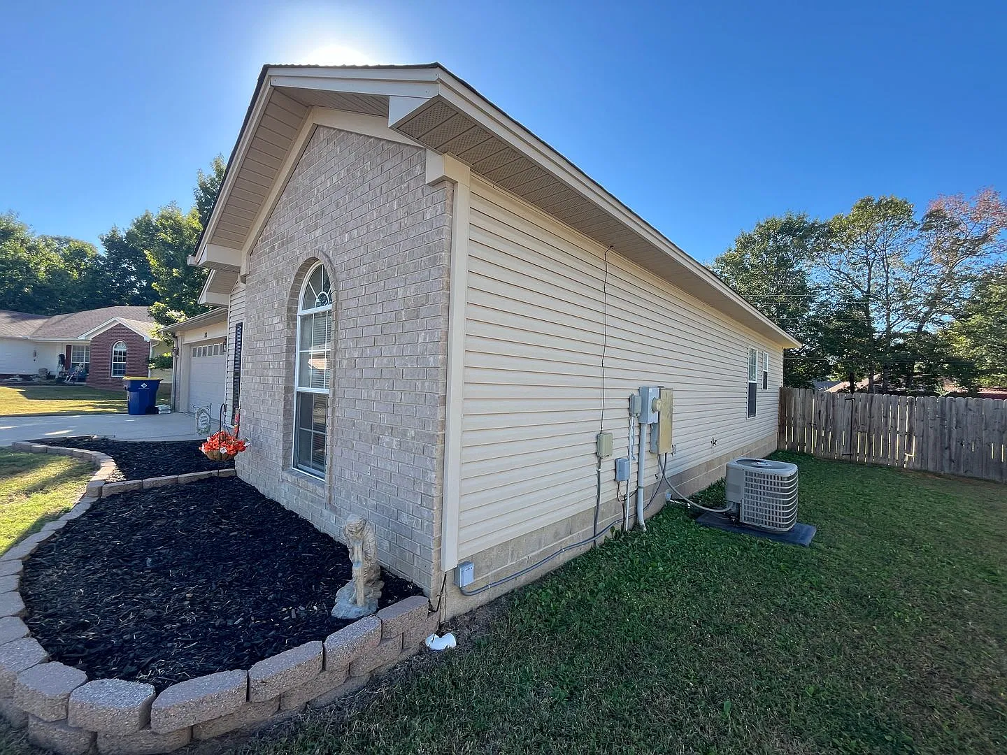 Nice 3 Bedroom 2 Bathroom House Located at 20 Violet Cove in Cabot, Arkansas, Covering Approximat... — Photo 3