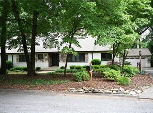 103 Batchelor Dr, Greensboro, NC 27410